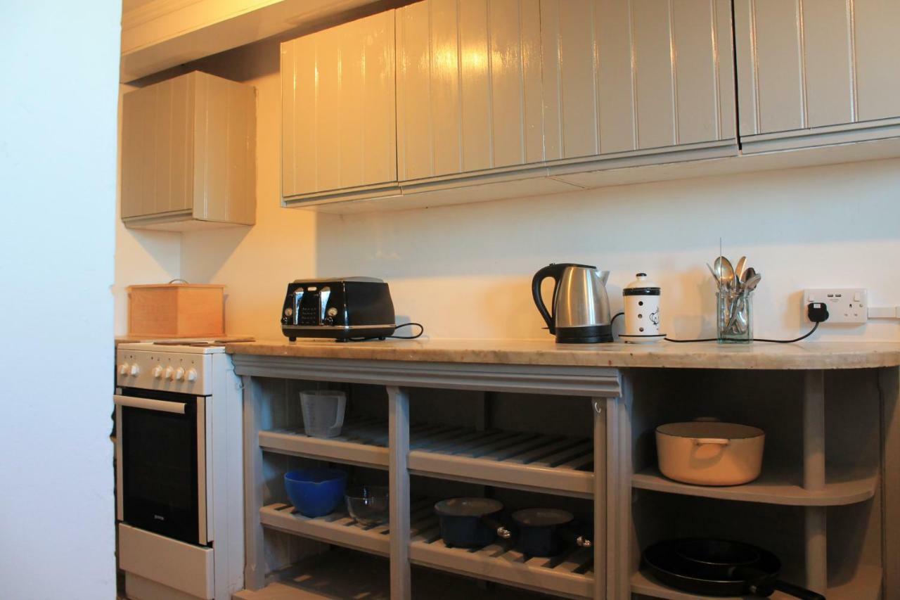 Snowdrop Cottage Gloucester Extérieur photo